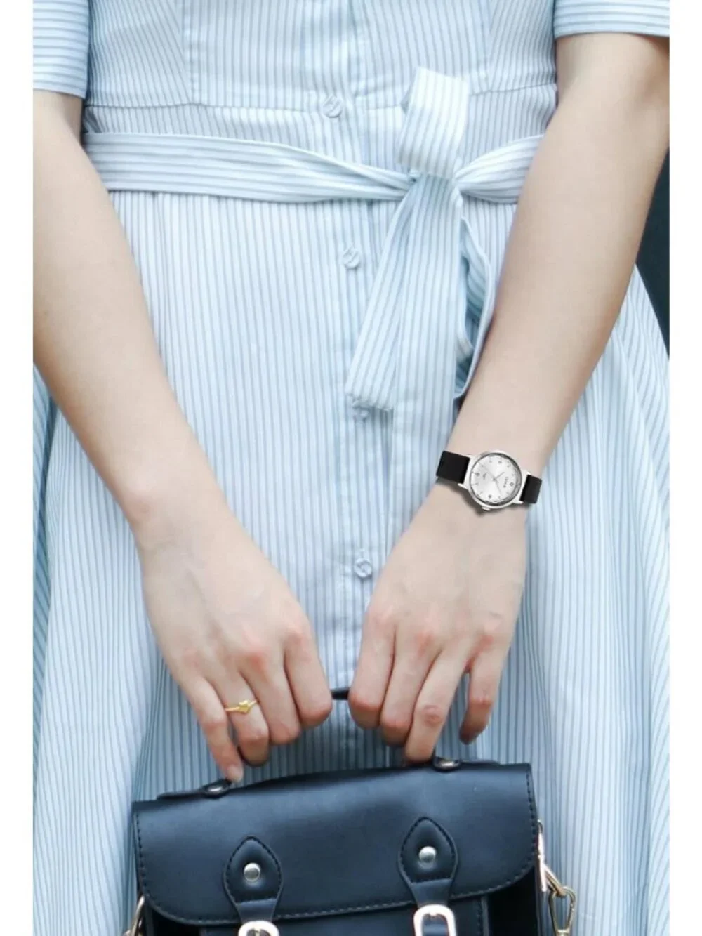 Women's Black Silver Analog Silicone Band Crystal Dial Waterproof Wrist Watch